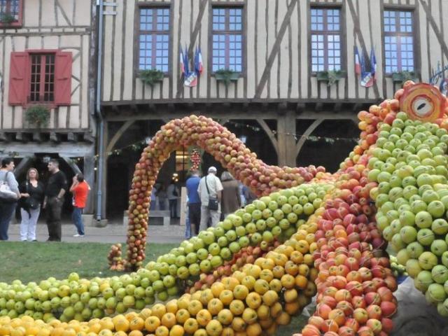 Harvesting Joy: Mirepoix’s 25th Apple Festival Reignites Community Spirit